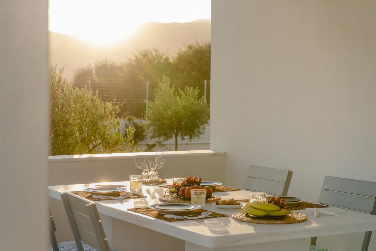 Villa Elia Mélanes Exteriör bild