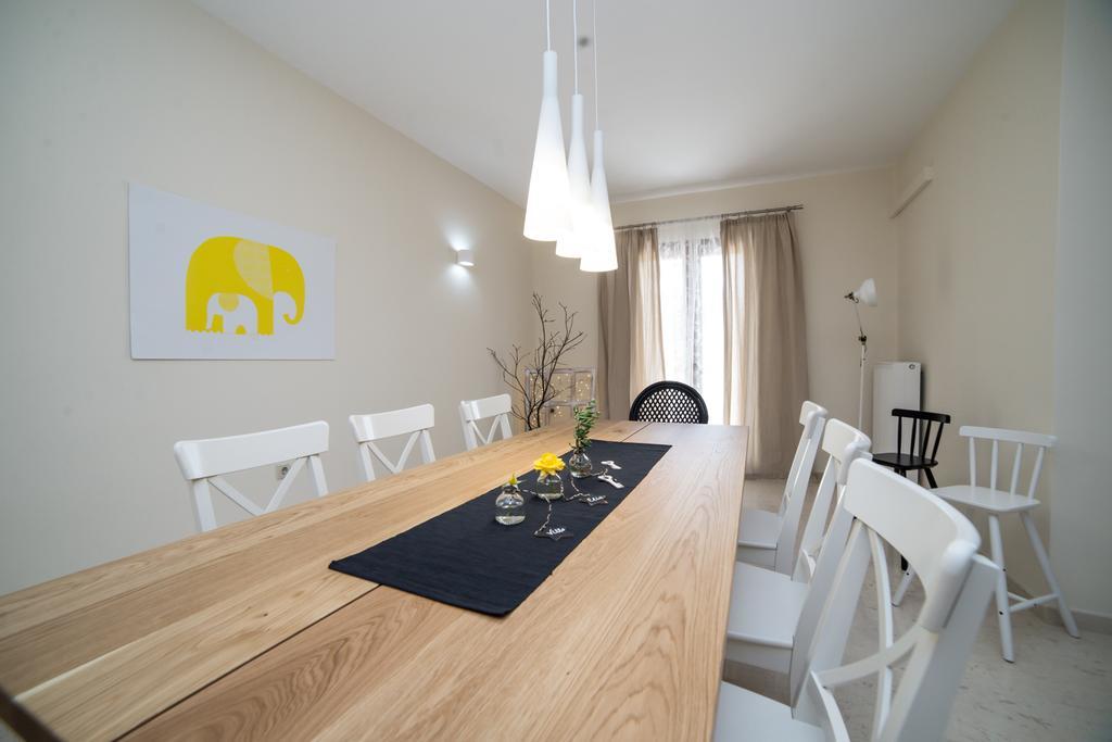 Villa Elia Mélanes Exteriör bild
